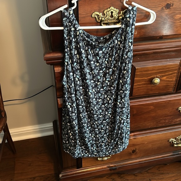 Set of two ladies tank tops - Picture 4 of 5